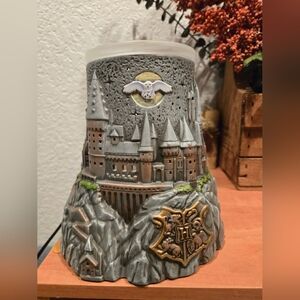 Hogwarts™ – Scentsy Warmer